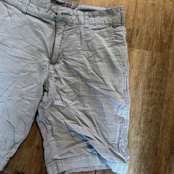 RETROFIT SHORTS SIZE(30) - Picture 3 of 6